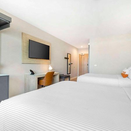 Cambria Hotel Burbank Airport 외부 사진