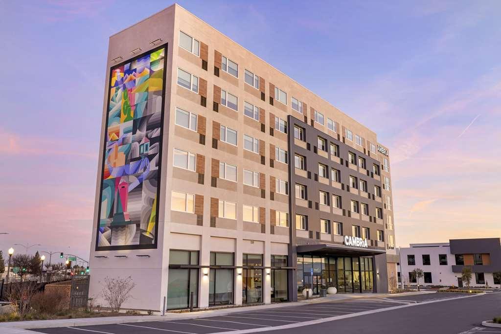 Cambria Hotel Burbank Airport 외부 사진