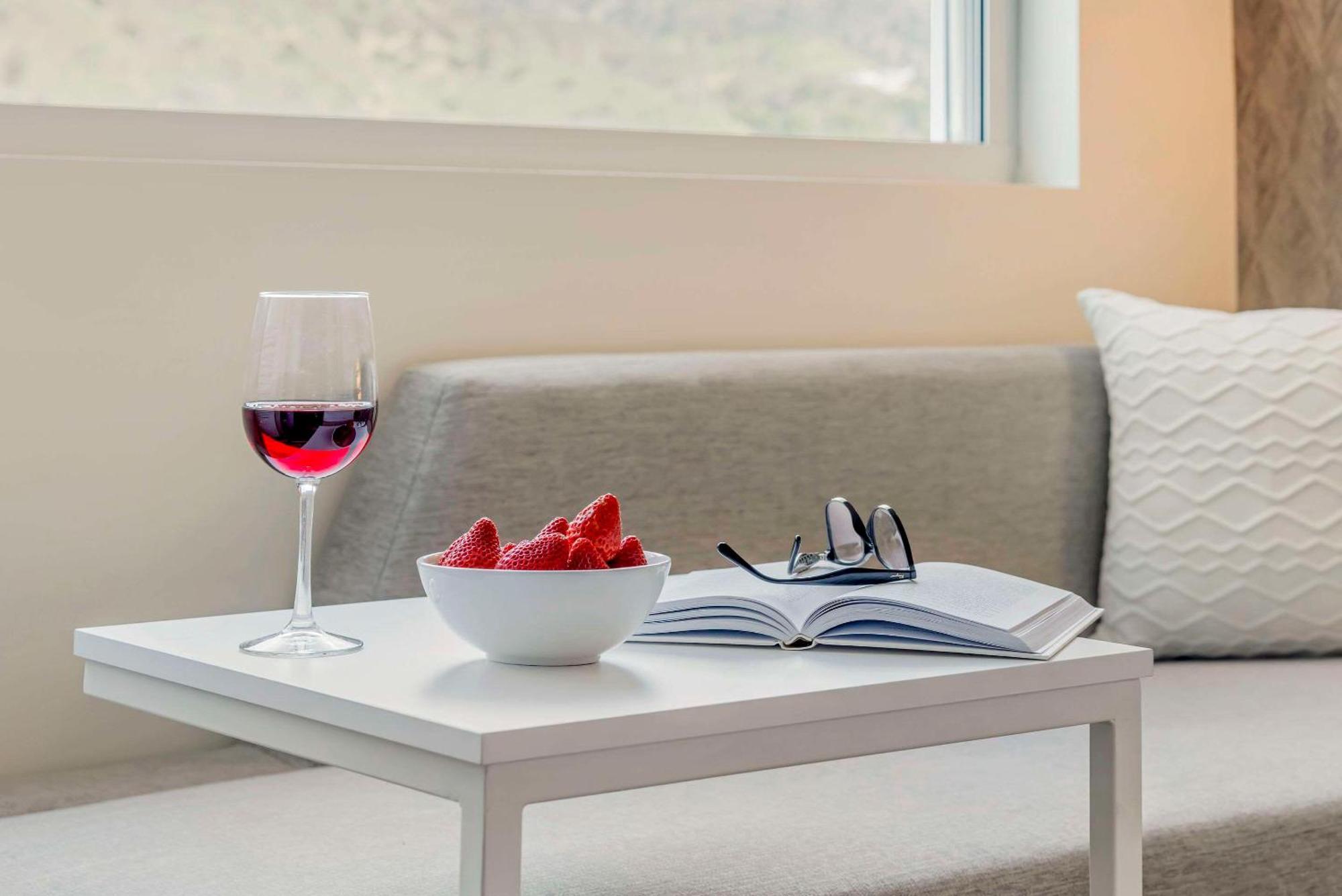 Cambria Hotel Burbank Airport 외부 사진