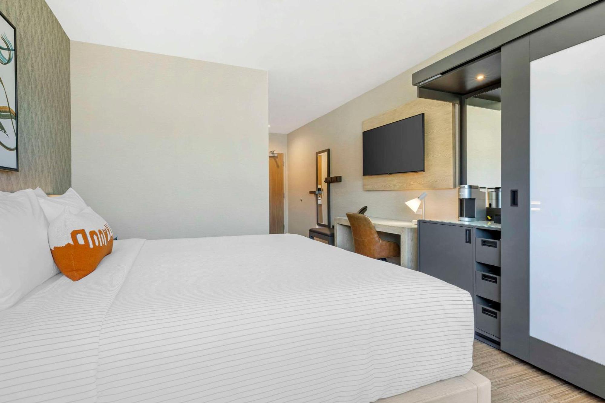 Cambria Hotel Burbank Airport 외부 사진