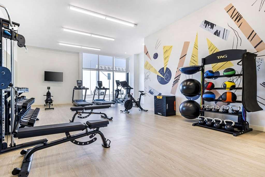 Cambria Hotel Burbank Airport 시설 사진